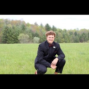 Meet your Posher, Christopher